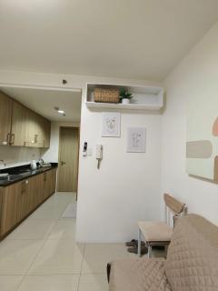 Barkada Pamilya BnB by Metro Staycation - 7