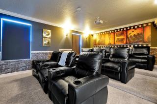 Champions Gate Home: Pool, Movie Room & Near Disney - 8