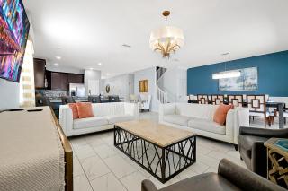 Champions Gate Home: Pool, Movie Room & Near Disney - 6