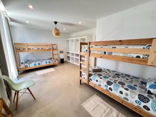 CORRALEJO SURF HOUSE & Surf School - 9