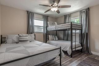 110th Terrace Renovated Largo Pool Home - Largo - 1