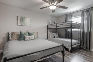 110th Terrace Renovated Largo Pool Home - Largo - 4