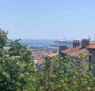 LE NEPTUNE Jolie Déco, Balcon, Vue Mer, Centre Historique - Sète - 9