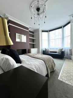 Stylish Home from Home in Derby - Great for Contractors, Groups & Families with FREE Parking - Derby - 1