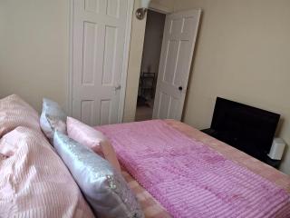 ShayBnB - Portsmouth - 8