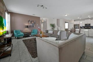 1674 MOON VALLEY DR DAVENPORT 6BED - 6