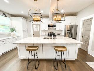Stunning remodeled Downtown dream home - 9