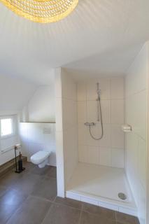 Ferienhaus Pure Jagst, Traum-Lage am Fluss mit Kaminzimmer und Infrarot-Wärmekabine - 2