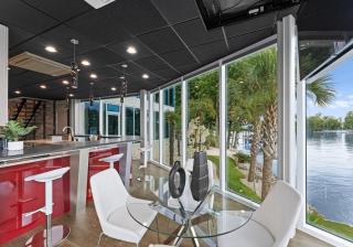 The Glass Mansion - Terrell - 5