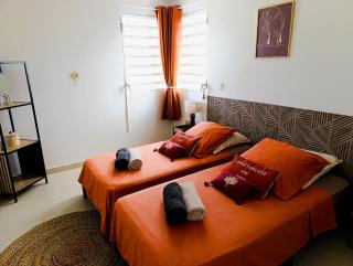 Lakaz'Fonliese charmant T3 pour 4-6 personnes - 5