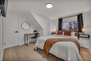 NEW! Modern Retreat Near CLE-Game Room-Renovated - Berea - 8