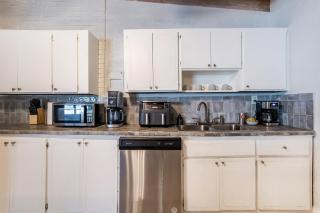 FTL Oasis-Close to DT - Close to Beach - Pool - Fort Lauderdale - 2
