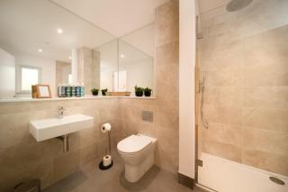 Clifftop Watch, River View and Balcony, 1 BR, Parking, Beach 10 min walk - 1