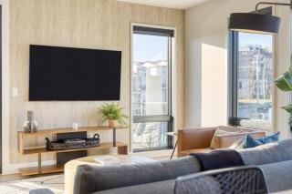 2 Units in Walkable Midtown Location GymPool Honkey-Tonk Muse by AvantStay - 4