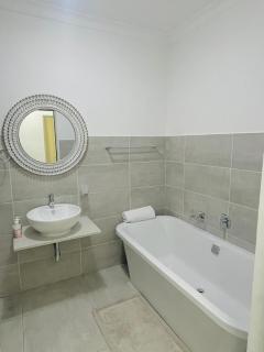 HMT Modern House - 2