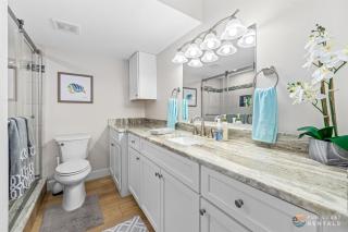 Spectacular Ocean View STEPS from the Beach and Pool! 4th Floor Studio! - New Smyrna Beach - 6
