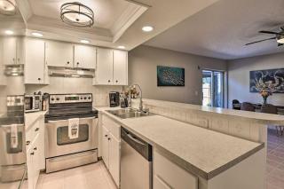 Dog Friendly Home by Flagler Avenue! Fenced Yard and Garage! Walk to the Beach! - 4