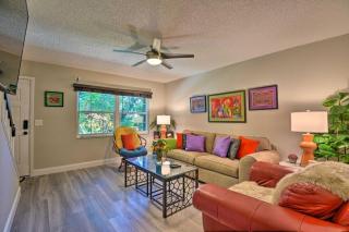 Dog Friendly Home by Flagler Avenue! Fenced Yard and Garage! Walk to the Beach! - New Smyrna Beach - 3