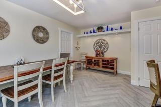Dog Friendly Home by Flagler Avenue! Fenced Yard and Garage! Walk to the Beach! - New Smyrna Beach - 1