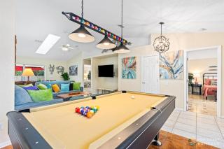 Large House, Ping-Pong, Pool Table, Dog Friendly, Steps to Beach & Private Yard! - New Smyrna Beach - 0