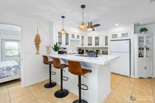 Dog Friendly Home with Private Fenced Zen Yard & Fire Pit! STEPS to the Beach! - New Smyrna Beach - 9