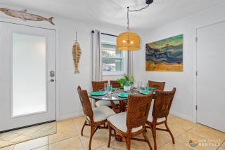 Dog Friendly Home with Private Fenced Zen Yard & Fire Pit! STEPS to the Beach! - New Smyrna Beach - 7