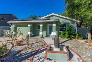 Dog Friendly Home with Private Fenced Zen Yard & Fire Pit! STEPS to the Beach! - New Smyrna Beach - 4