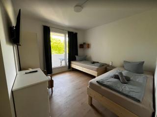 Wohnung für 3 bis 5 Gastarbeiter, Monteure, Durchreisende - Halle an der Saale - 8