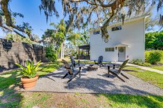 Lakefront Retreat w/ Kayaks & Fire Pit in Clermont - 0