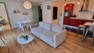 Grand logement pour 10 - Proche Halles - Pau - 9