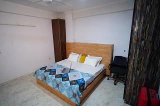 Airport Distance Large Apartment - New Delhi - 4
