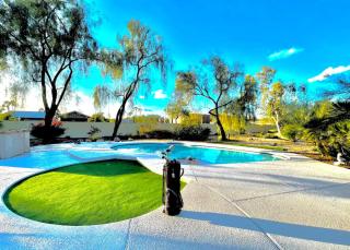 Spacious Scottsdale Villa with Pool, Golf, Game Room, and Two Master Suites - Scottsdale - 4