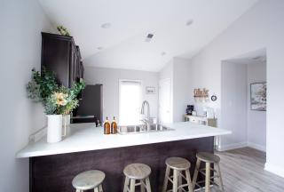 Luxury 5-Star Retreat - Family & Pet Friendly - 8