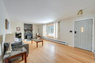 Deck and Fire Pit Cozy Escape in Morrisville! - 7