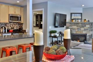 Skiers Suite 2RM 2BA Renovated Condo 1366 - 1