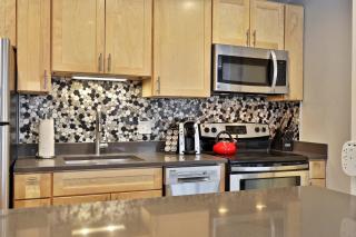 Skiers Suite 2RM 2BA Renovated Condo 1366 - 4