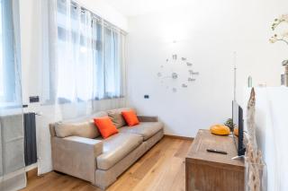 Modern Suite I Free WiFi, AC & Metro Nearby - Milan - 5