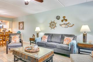 Walk to Beach Condo with Pool Access in Texas! - South Padre Island - 6