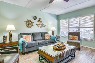 Walk to Beach Condo with Pool Access in Texas! - South Padre Island - 7