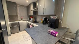Stylish 1-Bedroom Escape - London - 6