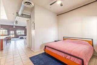 Stunning Phoenix Prime Urban Living - Phoenix - 1