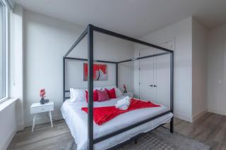 Stylish Apt FREE Parking Near NYC & Airport - 2