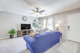 20 Mi to Atlanta Family Home with Private Yard - Jonesboro - 0