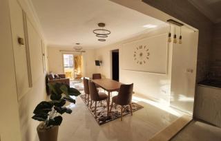 Gardenia Comfort Haven Cozy & Spacious 3BR Getaway - Cairo - 8