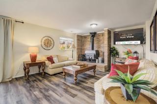 Iron View Hot Tub Fire Pit & Breathtaking Views - 8