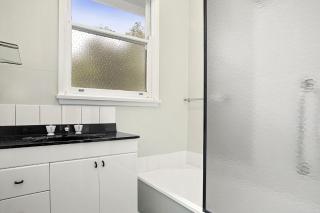 Lighthouse Retreat - 4