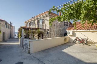 Apartment Lile - Postira - 2
