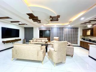 Hotel Luxury Apartment E11 - Islamabad - 8