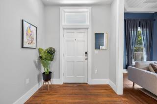 Charming 3BR Gem - Minutes to Rainey St and Downtown - 5