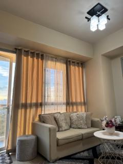 S & E Condo with Panoramic View - Iloilo - 2